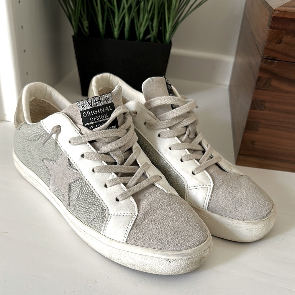 Vintage Havana Star sneakers, size 9, Like New, Golden Goose inspired